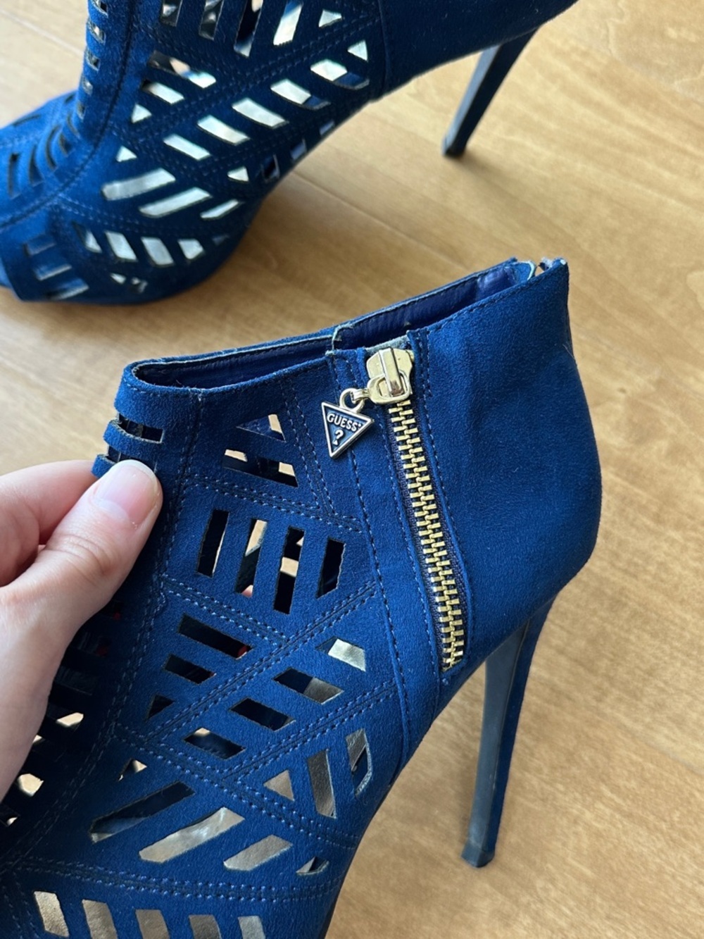 Guess Women’s Royal Blue Cutout Suede Margot Heeled Ankle Booties, Size 7M - Picture 12 of 14